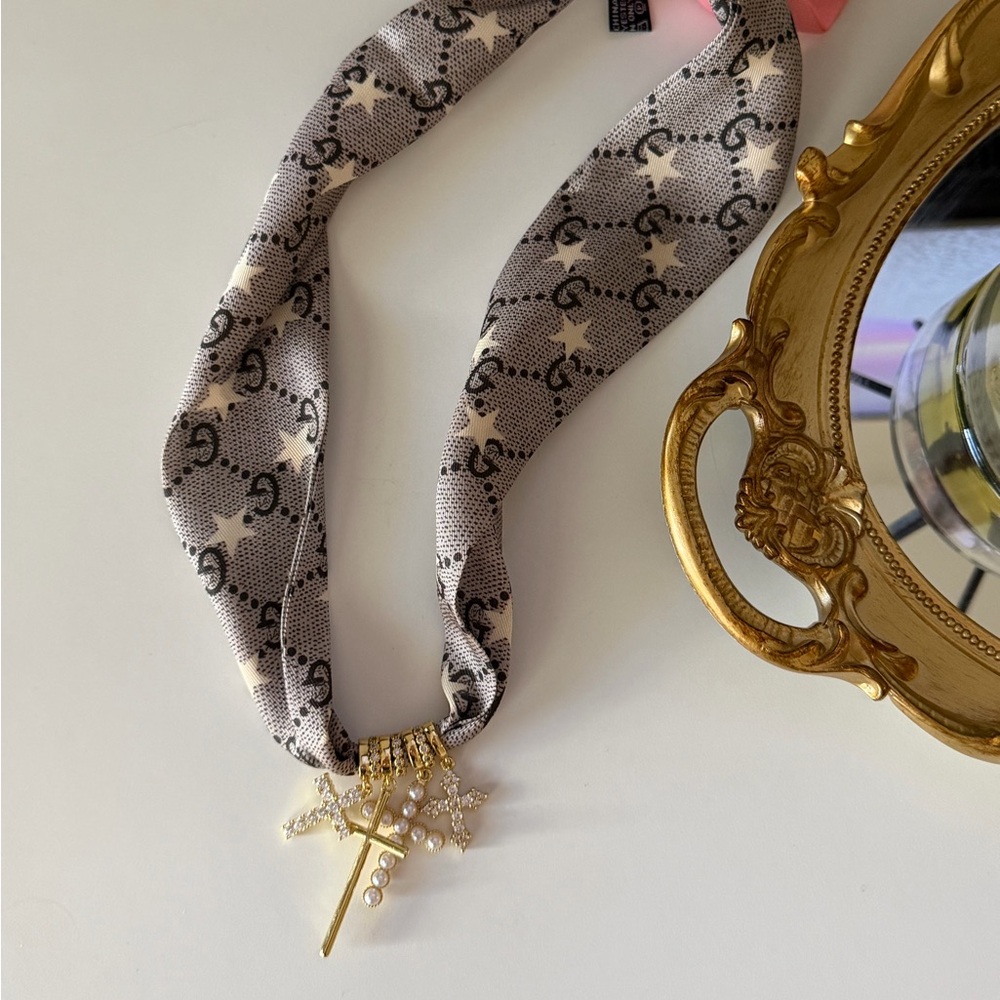 Elegant Gray Patterned Necklace with Charms